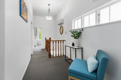 Photo of property in 80 Glenmore Street, Northland, Wellington, 6012