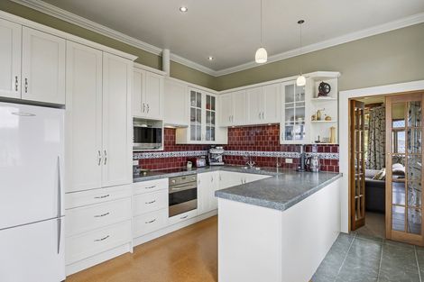 Photo of property in 57 Easther Crescent, Kew, Dunedin, 9012