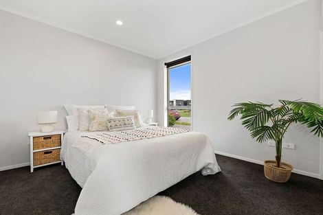 Photo of property in 32 George Square West, Wigram, Christchurch, 8025