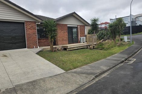 Photo of property in 10 Vino Cina Heights, Ranui, Auckland, 0612