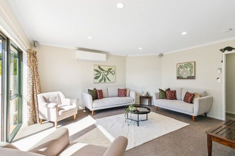 Photo of property in Redwood Village, 29/42 Main Road, Tawa, Wellington, 5028