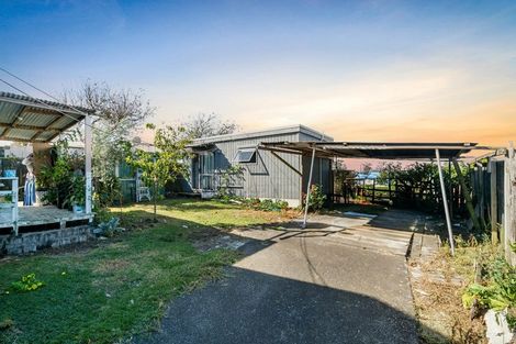 Photo of property in 31 Barneys Farm Road, Clendon Park, Auckland, 2103