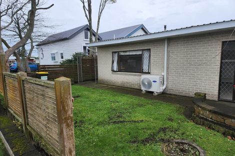 Photo of property in 1 Hawea Street, Merrilands, New Plymouth, 4312
