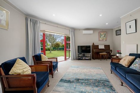 Photo of property in 1 Longfellow Street, Leamington, Cambridge, 3432