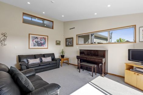 Photo of property in 8 Siding Lane, Prebbleton, 7604