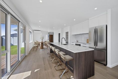 Photo of property in 17 Arihi Crescent, Frimley, 4120