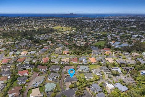 Photo of property in 32 Canary Place, Unsworth Heights, Auckland, 0632