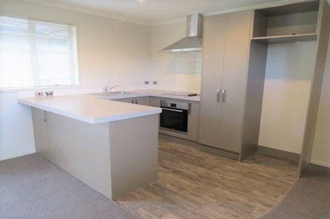 Photo of property in 114u7 Old Farm Road, Hamilton East, Hamilton, 3216