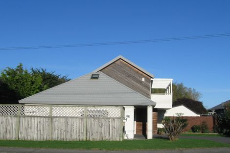 Photo of property in 22 Martin Road, Paraparaumu Beach, Paraparaumu, 5032
