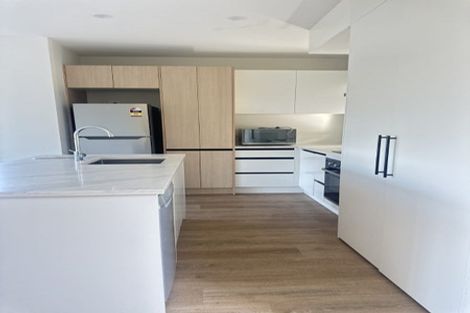 Photo of property in 16 Dorothy Thorpe Way, New Lynn, 0600