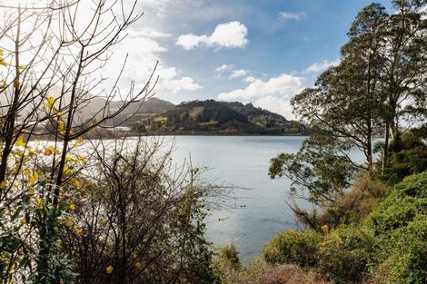 Photo of property in 8 Cove Street, Roseneath, Port Chalmers, 9023