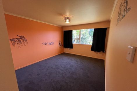 Photo of property in 21 Barrett Road, Whalers Gate, New Plymouth, 4310