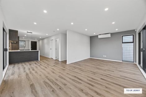 Photo of property in 25 Jandell Crescent, Bucklands Beach, Auckland, 2014
