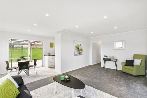 Photo of property in 5 Jarrah Place, Massey, Auckland, 0614