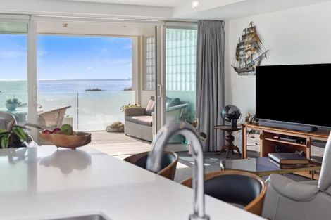 Photo of property in 154 Marine Parade, Mount Maunganui, 3116