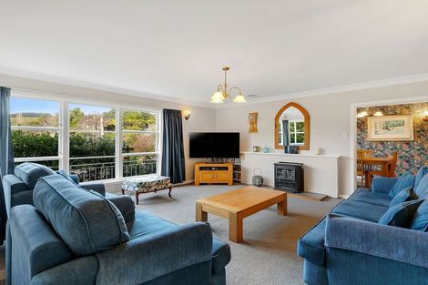 Photo of property in 46 Kiwi Crescent, Tawa, Wellington, 5028