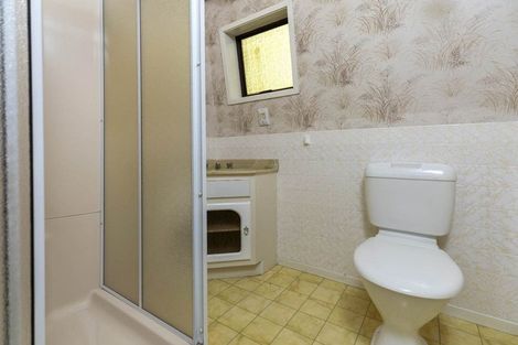 Photo of property in 64 The Terrace, Herald Island, Auckland, 0618