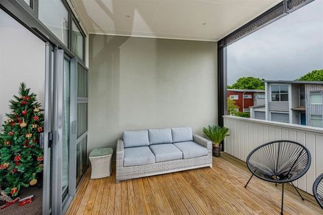 Photo of property in 4 Liquidambar Drive, Hobsonville, Auckland, 0616