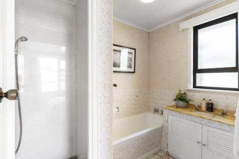 Photo of property in 11a David Street, Bayswater, Auckland, 0622