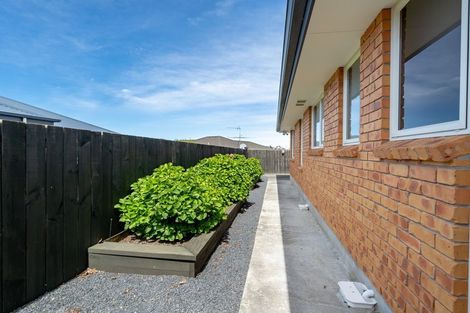 Photo of property in 2 Sunninghurst Drive, Fairfield, Dunedin, 9018
