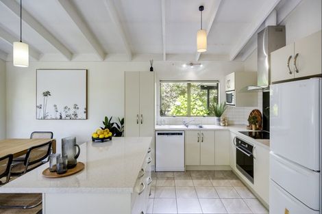 Photo of property in 34 James Cook Street, Havelock North, 4130