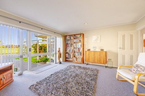 Photo of property in 104 Freyberg Avenue, Tamatea, Napier, 4112