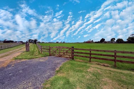 Photo of property in 254 Karioitahi Road, Karioitahi, Waiuku, 2683
