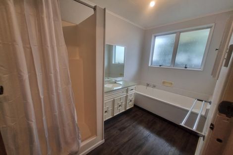 Photo of property in 2/156 Knights Road, Hutt Central, Lower Hutt, 5011