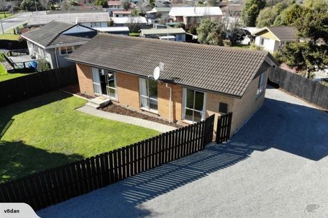 Photo of property in 8a Bromley Road, Bromley, Christchurch, 8062