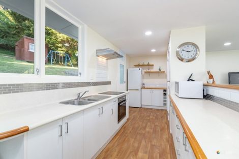Photo of property in 15 Elmslie Road, Pinehaven, Upper Hutt, 5019