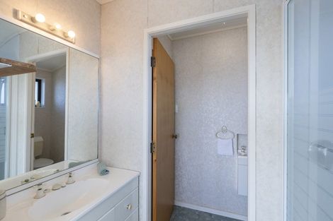 Photo of property in 19 Darwin Crescent, Spotswood, New Plymouth, 4310