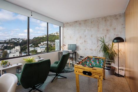 Photo of property in 2f5 Oriental Terrace, Mount Victoria, Wellington, 6011