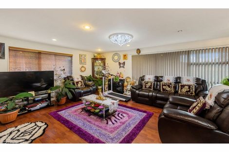 Photo of property in 2/127 Coronation Road, Papatoetoe, Auckland, 2025