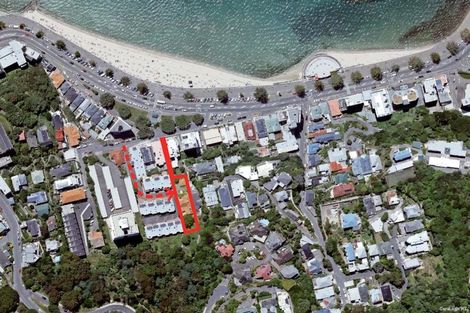 Photo of property in 210 Oriental Parade, Oriental Bay, Wellington, 6011