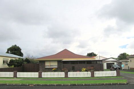Photo of property in 2/60 Glen Avenue, Papatoetoe, Auckland, 2025