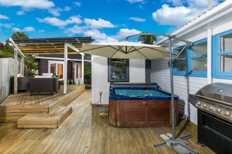 Photo of property in 6 Lauris Place, Birkdale, Auckland, 0626