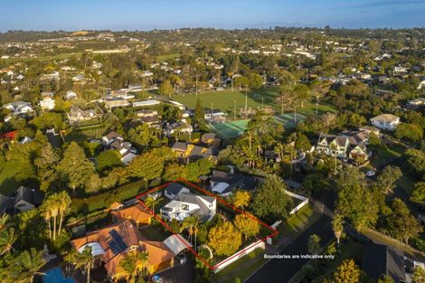 Photo of property in 16 Waipuia Place, Greenhithe, Auckland, 0632