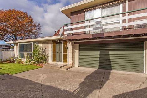 Photo of property in 427 Memorial Avenue, Burnside, Christchurch, 8053
