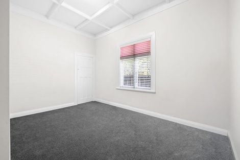 Photo of property in 16 Coates Street, Hamilton East, Hamilton, 3216