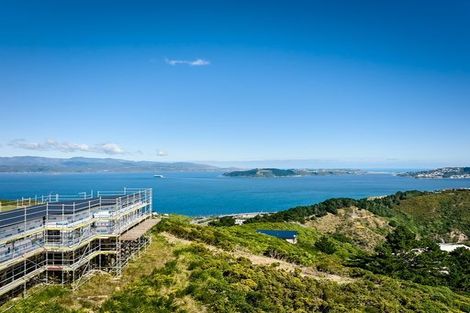 Photo of property in 24 Grumman Lane, Newlands, Wellington, 6037