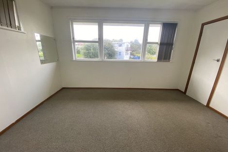 Photo of property in 5 Segedin Place, Glenfield, Auckland, 0629