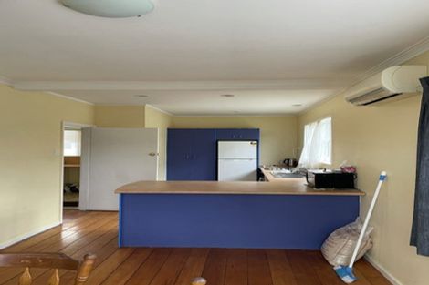 Photo of property in 10 Olivia Crescent, Tawa, Wellington, 5028