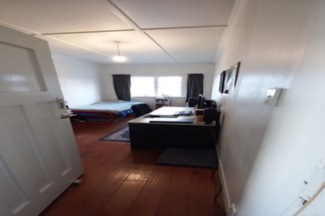 Photo of property in 147a Onepu Road, Lyall Bay, Wellington, 6022