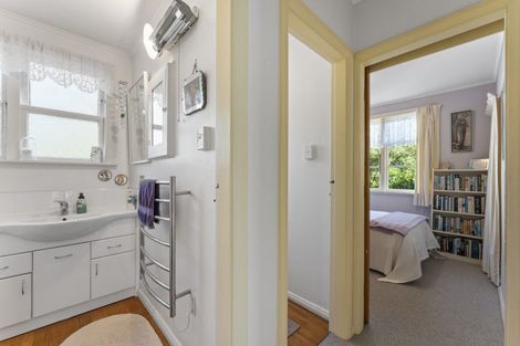 Photo of property in 83 Great North Road, Saint Johns Hill, Whanganui, 4501