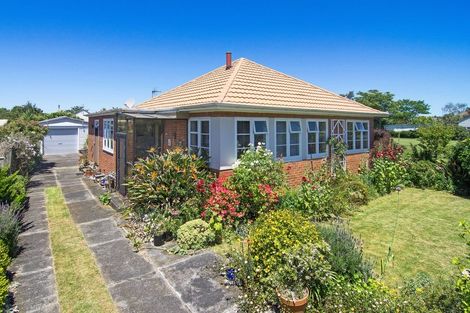 Photo of property in 32 Masters Crescent, Masterton, 5810