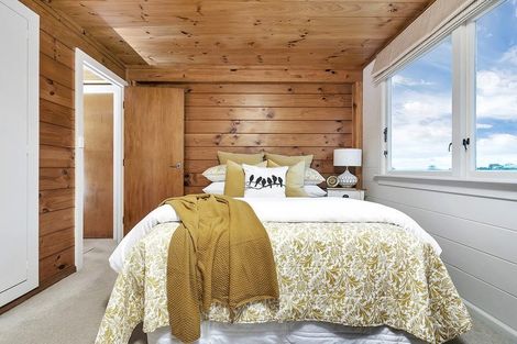 Photo of property in 1/217 Eskdale Road, Birkenhead, Auckland, 0626