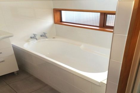 Photo of property in 48 Leeward Drive, Whitby, Porirua, 5024