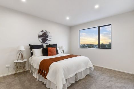 Photo of property in 1d Stottholm Road, Titirangi, Auckland, 0604