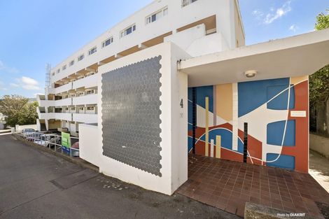 Photo of property in 20/4f Claremont Grove, Mount Victoria, Wellington, 6011