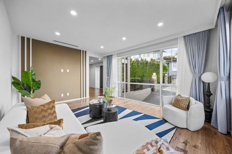 Photo of property in 4b Hilton Close, Fairview Heights, Auckland, 0632